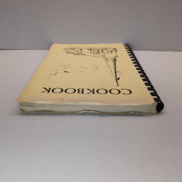 Margate Community Church Cookbook The Dorcas Guild Favorite Recipes NJ 1975 - Picture 4 of 11